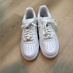 Nike Air Force 1 Women’s White Low top sneaker Size 10